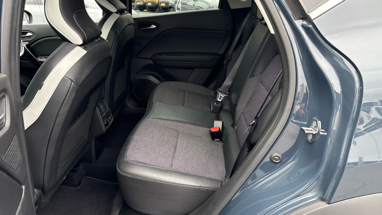 Renault Captur 1.0 TCE 90 SE Edition 5dr Petrol Hatchback